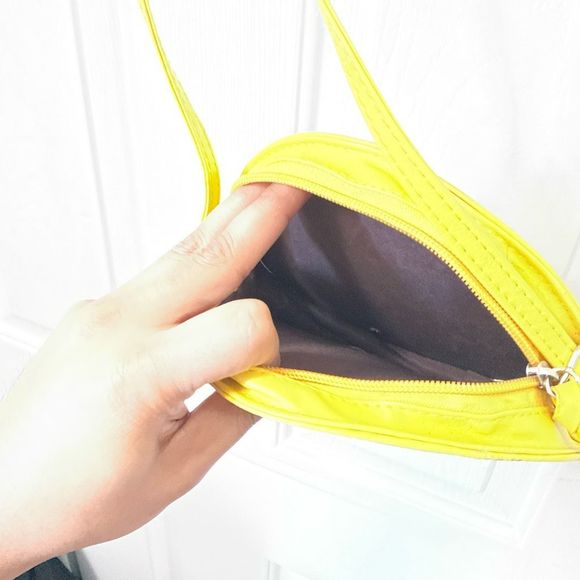 Lemon Circle Perfect for Summer Crossbody Purse - Picture 5 of 7